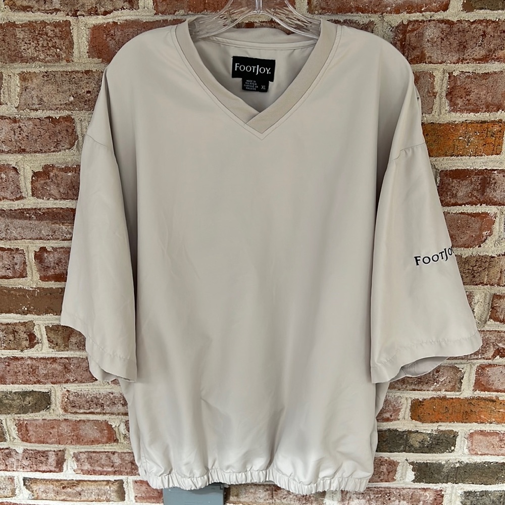 Vintage FootJoy stone colored v-neck short sleeve windbreaker pullover size XL